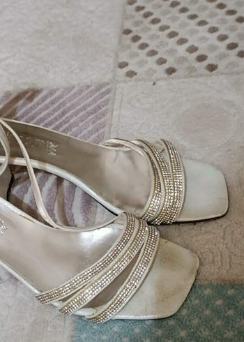 39 NUMARA BEYAZ ABIYE AYAKKABI  - Görsel 2