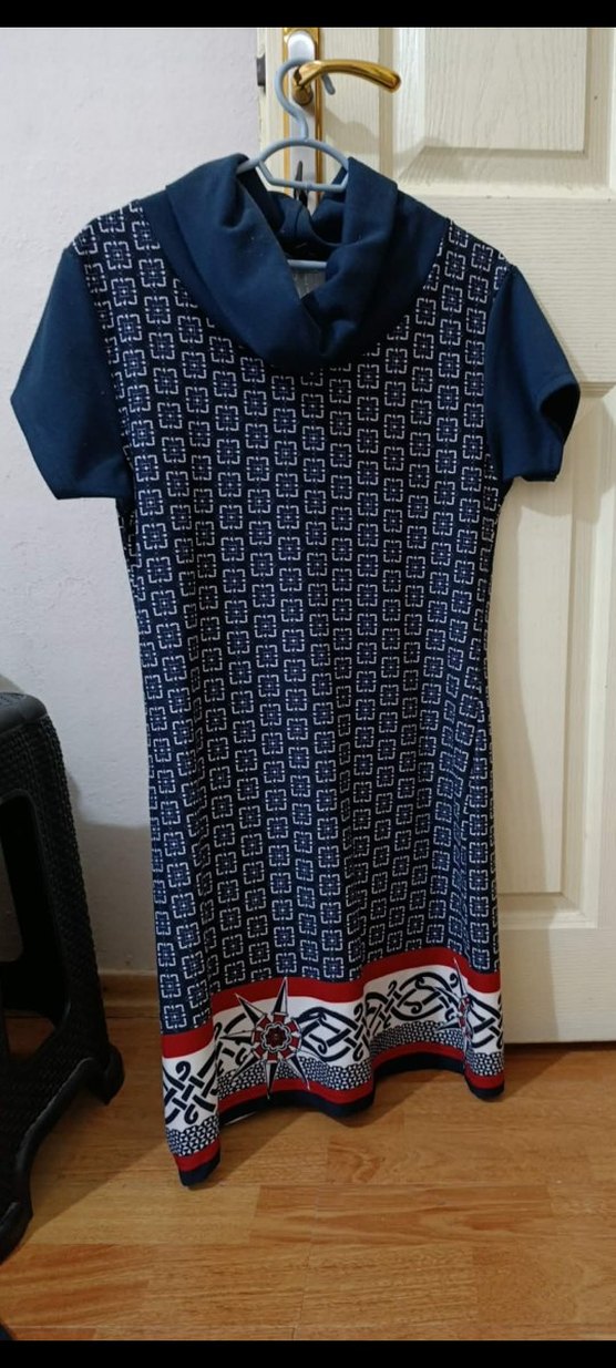 Lacivert Kısa Kollu Midi Elbise - Görsel 2