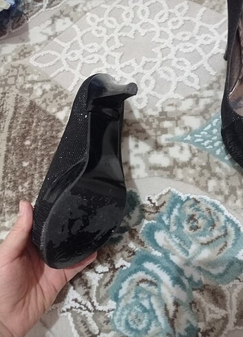 Kadın topuklu ayakkabı 