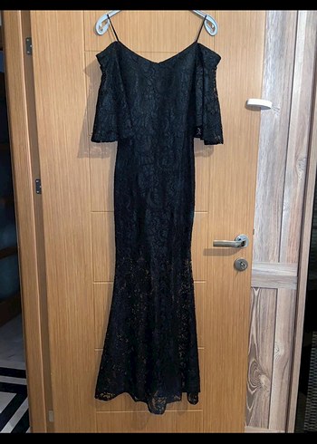 Dantel İşlemeli Siyah Uzun Abiye Elbise - Görsel 3