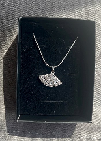 Beden Silver Yelpaze Kolye