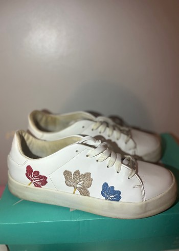 U.S Polo Assn. Çiçek Desenli Beyaz Platform Spor Ayakkabı