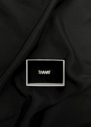 Diamond Line Ring