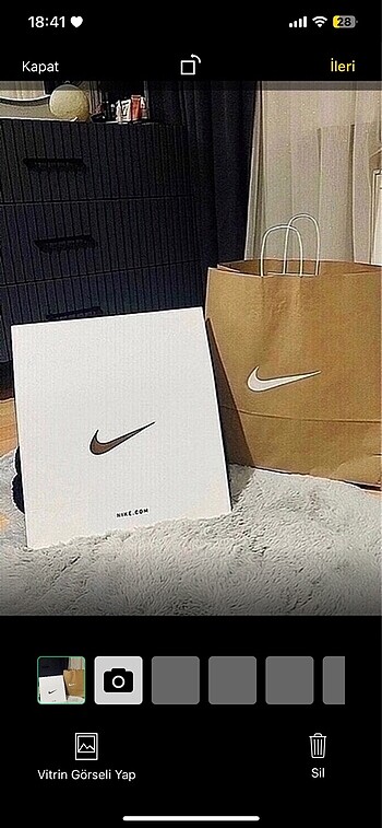 Nike marka karton poşetler