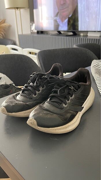 Adidas marka erkek spor ayakkabı