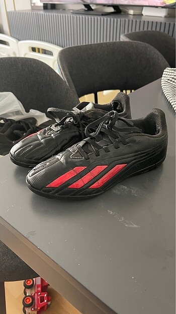 Adidas marka krampon