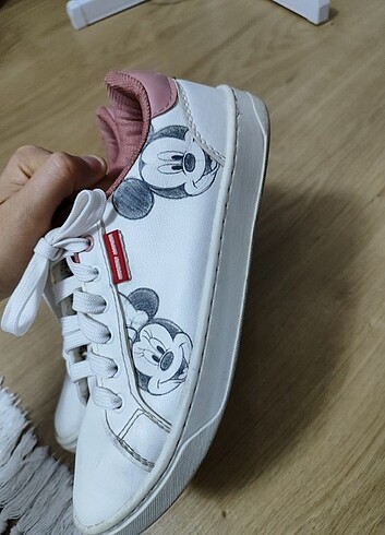 LC Waikiki MİCKEY MOUSE ÇOCUK AYAKKABI