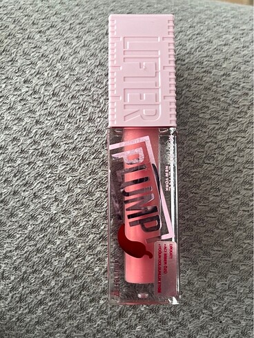 maybelline lifter plump gloss