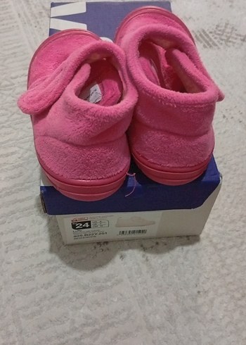 Vicco Kız Çocuk Pembe Sıcak Terlik Velcro