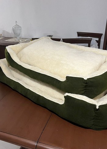 Diğer Haki yeşil Kenarlı krem köpek yatağı