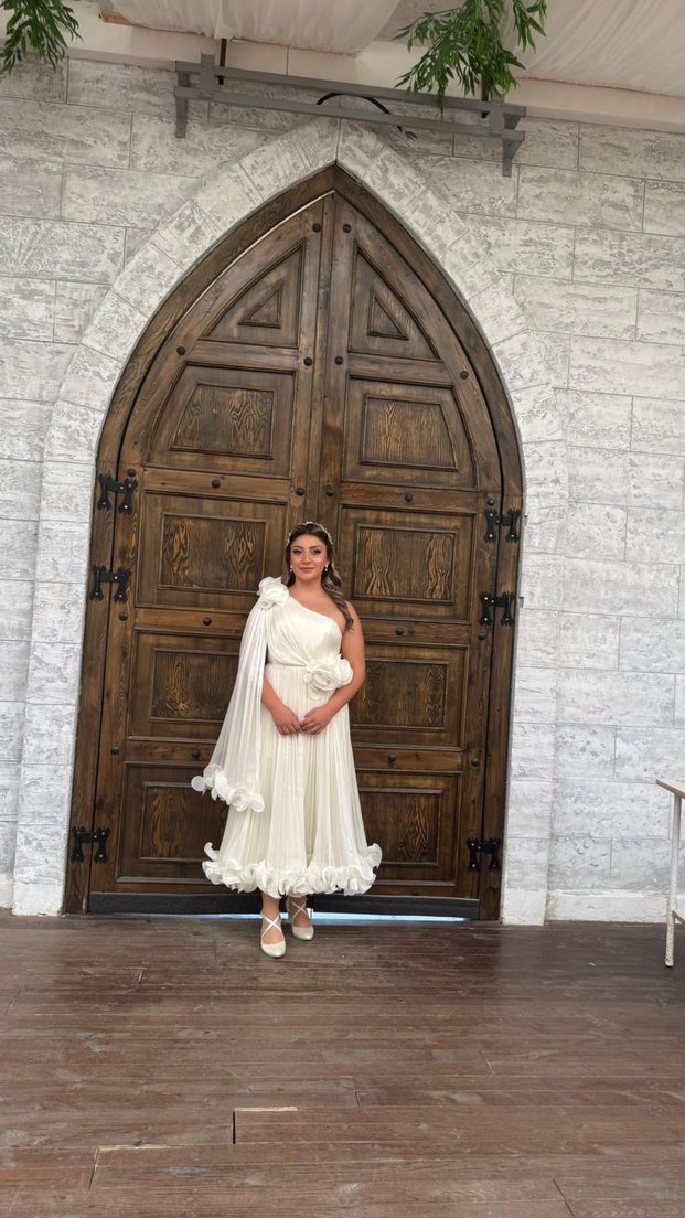 Beyaz Drapeli Straplez Uzun Gelinlik - Görsel 2