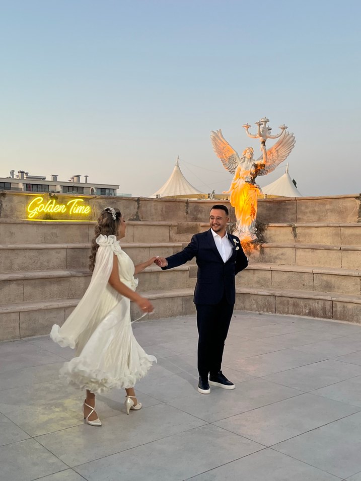 Beyaz Drapeli Straplez Uzun Gelinlik - Görsel 3