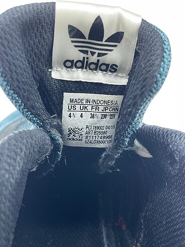 36,5 Beden çeşitli Renk Adidas Spor Ayakkabı %70 İndirimli.