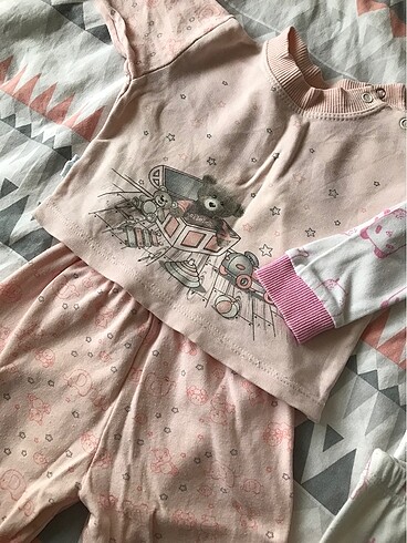 1 Yaş Beden çeşitli Renk Kız bebek pijama takımı