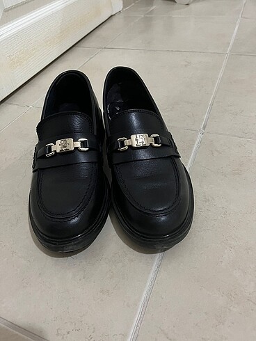 37 Beden siyah Renk tommy ayakkabı