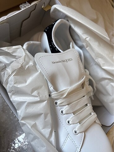 alexander mcqueen acil satılık