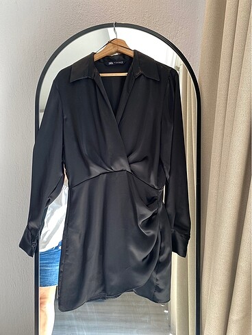 Zara saten elbise