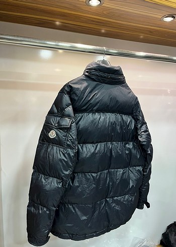 l Beden Düğmeli Siyah Erkek Moncler Midi Mont