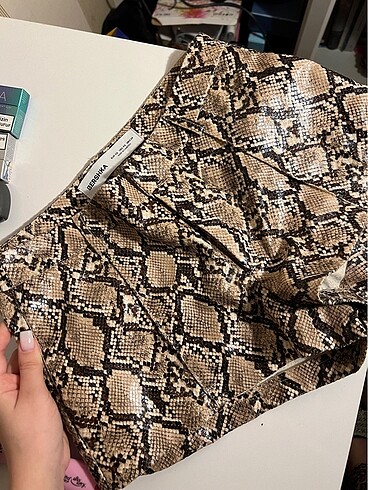 Bershka suni deri şort