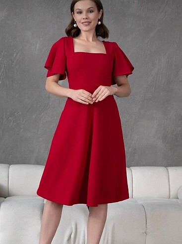 Kırmızı elbise - Görsel 6