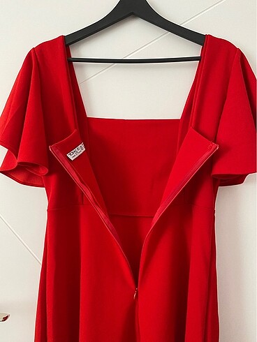 Kırmızı elbise - Görsel 11
