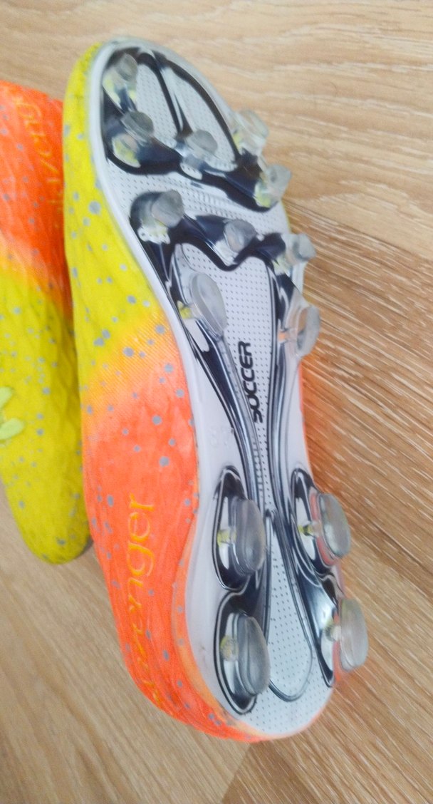 Sarı Yılan Desenli Erkek Futbol Ayakkabısı - Görsel 3