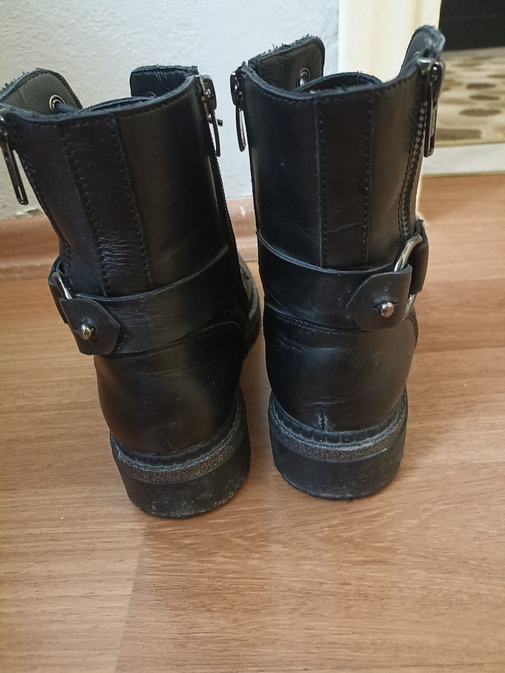 Siyah Deri Bağcıklı  Bot - Görsel 3