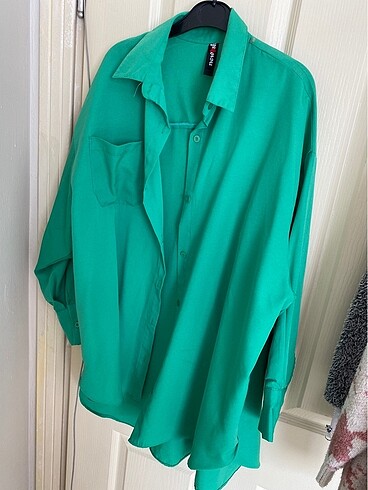 yeşil oversize gömlek