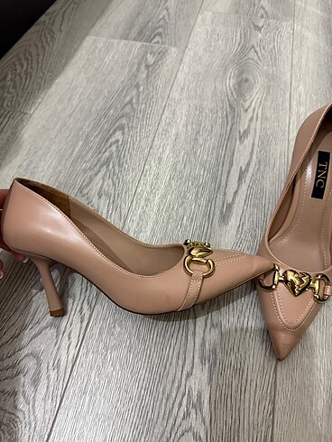 38 Beden Stiletto