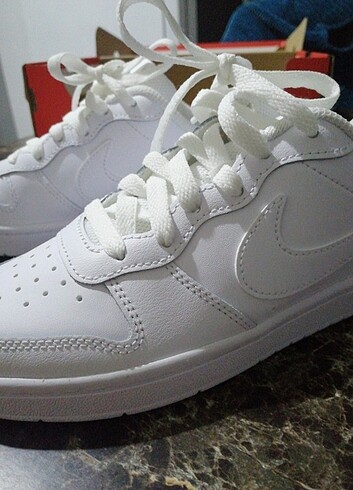 Nike court borough low 2 (gs) 