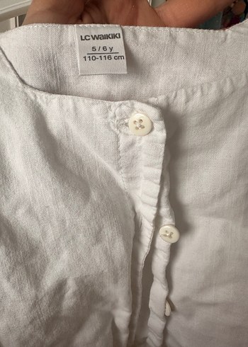 Kız Çocuk Beyaz Keten Düğmeli Bluz - Görsel 3