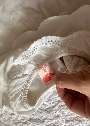 Kız Çocuk Kırmızı Saten Bluz - Görsel 3