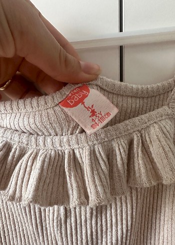 Kız Çocuk Bej Keten Askılı Tulum - Görsel 3