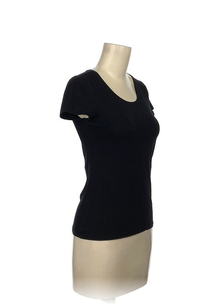 H&M T-shirt %70 İndirimli. - Görsel 2