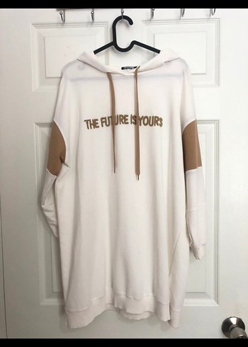 Beyaz Kapüşonlu Oversize Sweatshirt