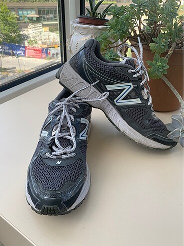 New balance spor ayakkabısı