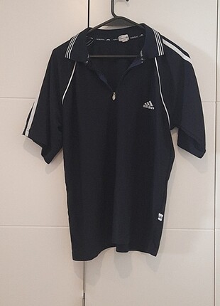 Adidas tshirt