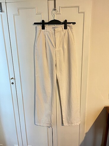 Bershka duz paca kumas pantolon