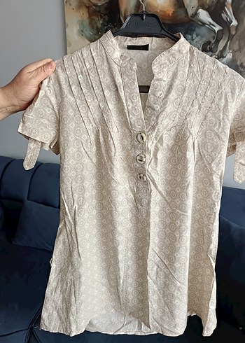 Bej V Yaka Düğmeli Keten Kadın Gömlek - Görsel 3