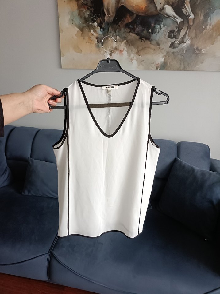 V Yaka Kolsuz Beyaz Bluz - Görsel 4