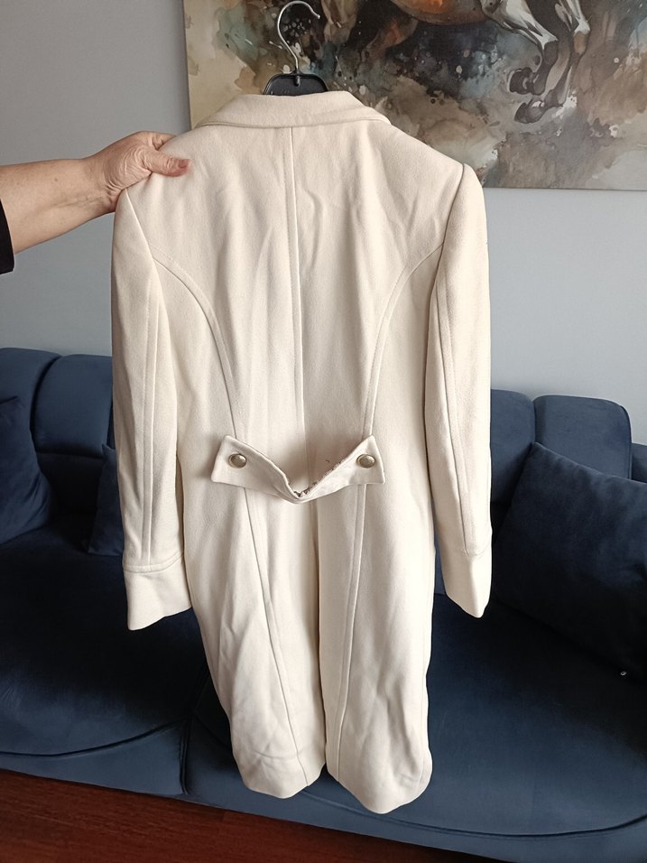 Düğmeli Krem Kadın Kaban - Görsel 4