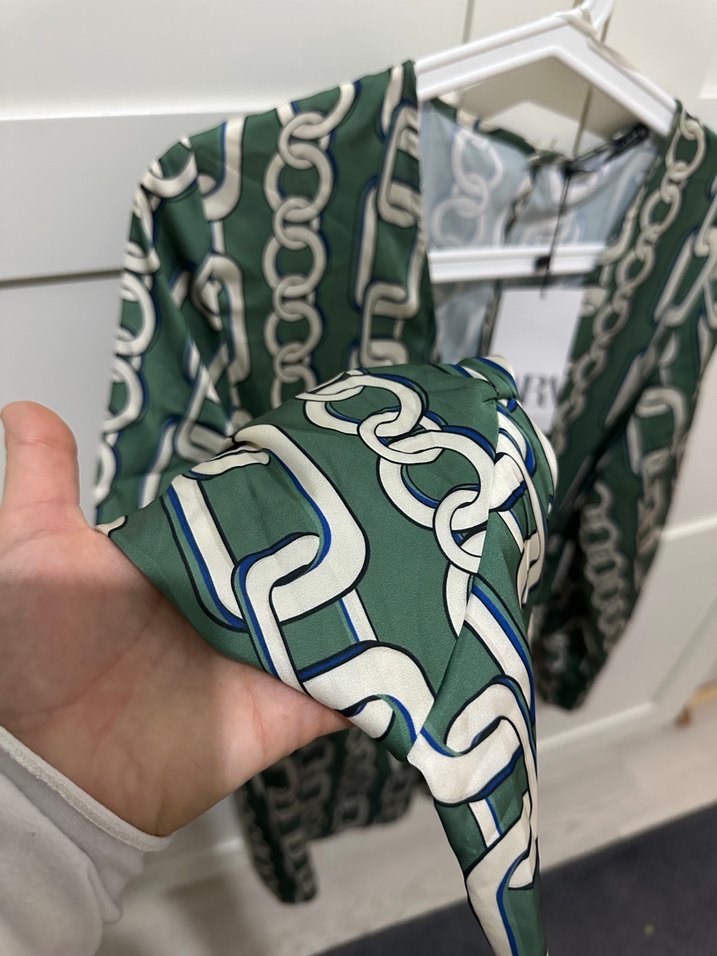 Etiketli ZARA Yeşil Elbise - Görsel 2