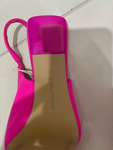 Stradivarius Pembe fuşya stradivarius