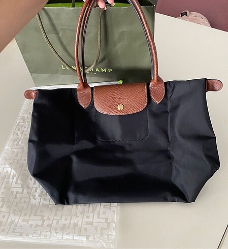 Beden Longchamp siyah Medium (paketli)