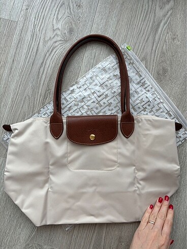 Longchamp Longchamp Krem Medium (Paketli gönderim)