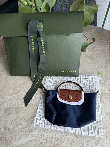 Longchamp Lacivert Pouch (paketli gönderim)