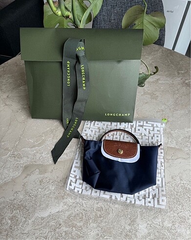 Longchamp pouch (paketli gönderim)