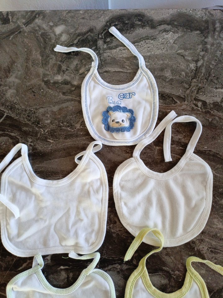 Nakışlı Bebek Önlüğü Seti - Görsel 2