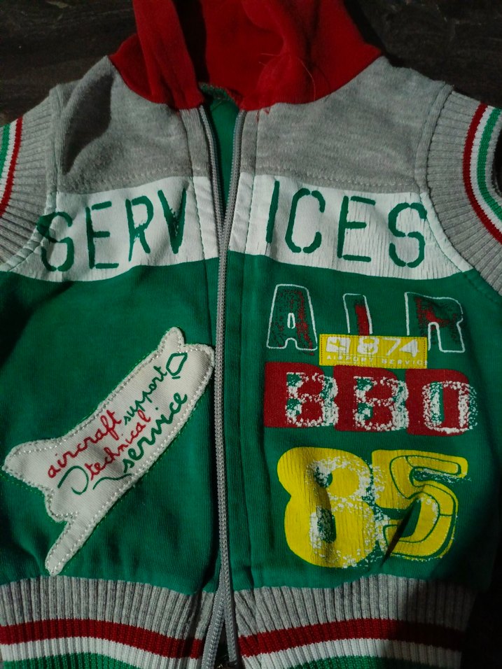 Kapüşonlu Erkek Çocuk Baskılı İnce Yelek - Görsel 2