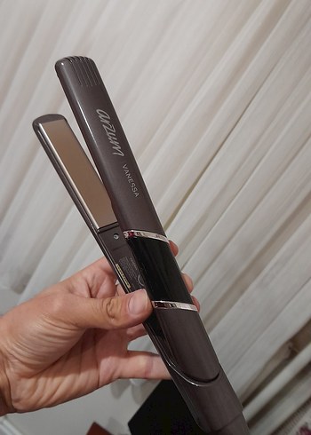 Arzum Vanessa Gri Saç Düzleştirici - Görsel 4